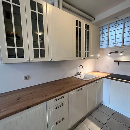 Cozy City Center Apartment Bolzano Bagian luar foto