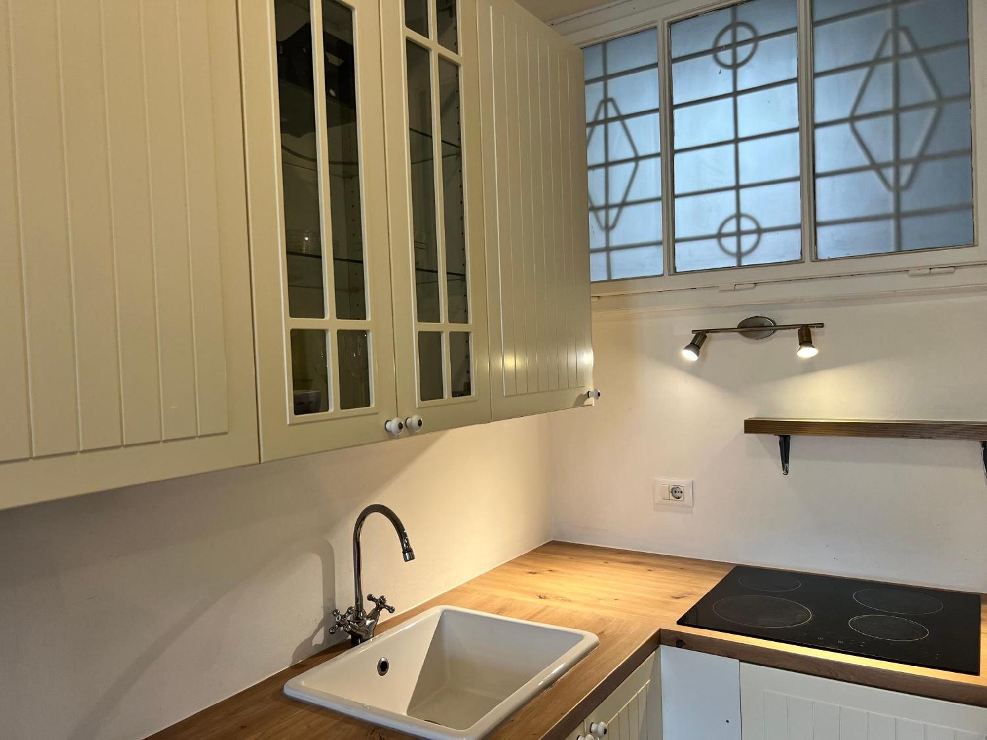 Cozy City Center Apartment Bolzano Bagian luar foto
